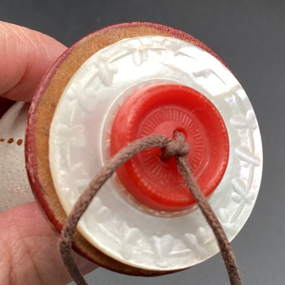 Vtg Hand Carved from Spool Father Christmas Santa Christmas Decoration - Picture 8 of 9